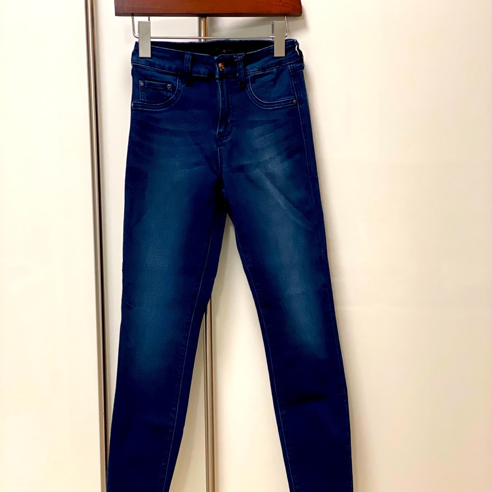 NWT GUESS 1981 Legging Skinny Jeans in Shanti Wash Size 25